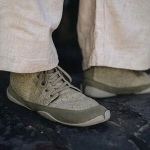 Wildling “Barn Owl” Wool barefoot Shoes men’s Size 9